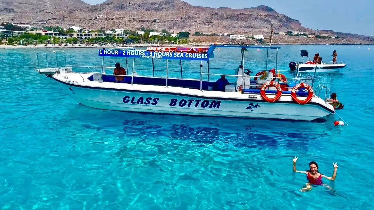 Barca con fondo di vetro - Crociera di 1 ora