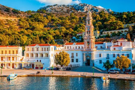 Isola di Symi in mit Catamarano